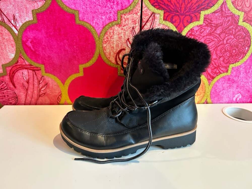 JBU by Jambu Brunswick Black Faux Fur Winter Boots Size 8.5M